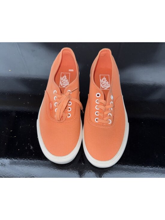 Disney Christmas 2025 Lil Rin Rin Plush Badge Red New